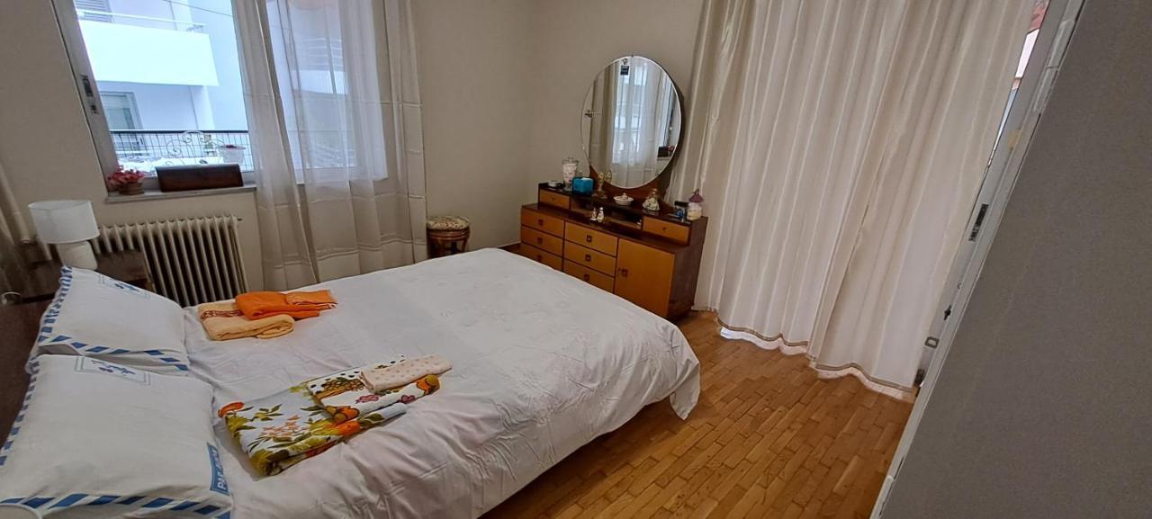 Sq Varnava Appartment アテネ エクステリア 写真
